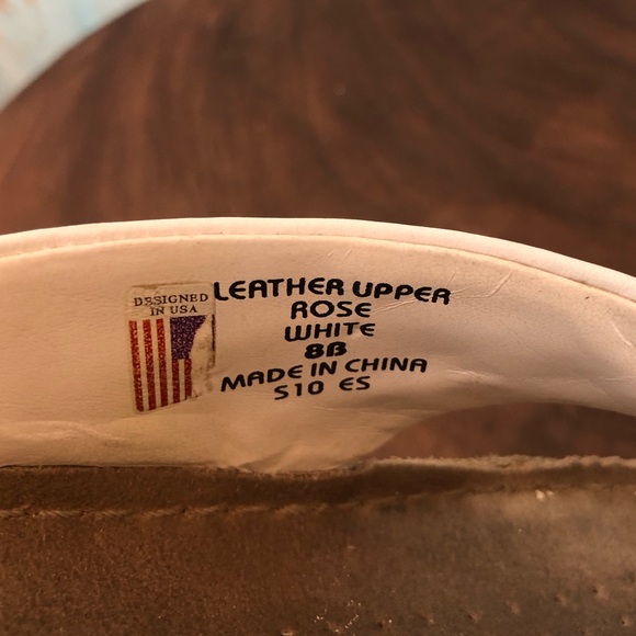 EARTH ORIGINS, “Rose White” slide-on sandals “burn more calories w/every step” - Picture 10 of 12